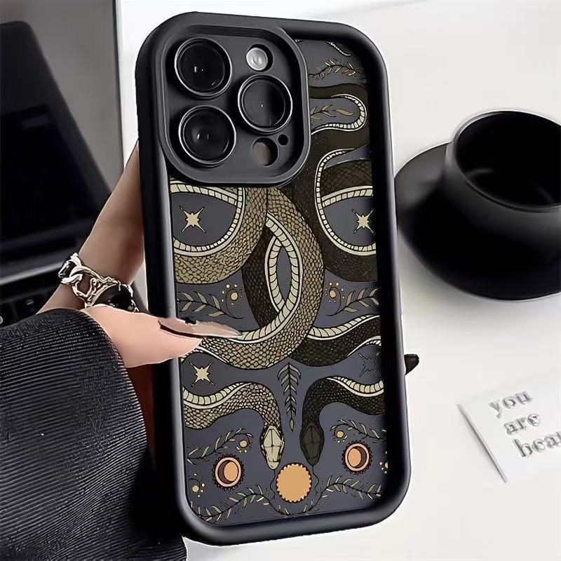 Cuentas de juego de doble serpiente para iPhone 15pro funda para teléfono móvil Apple 16 anti-caída 14 personalidad 13promax nuevo 12x