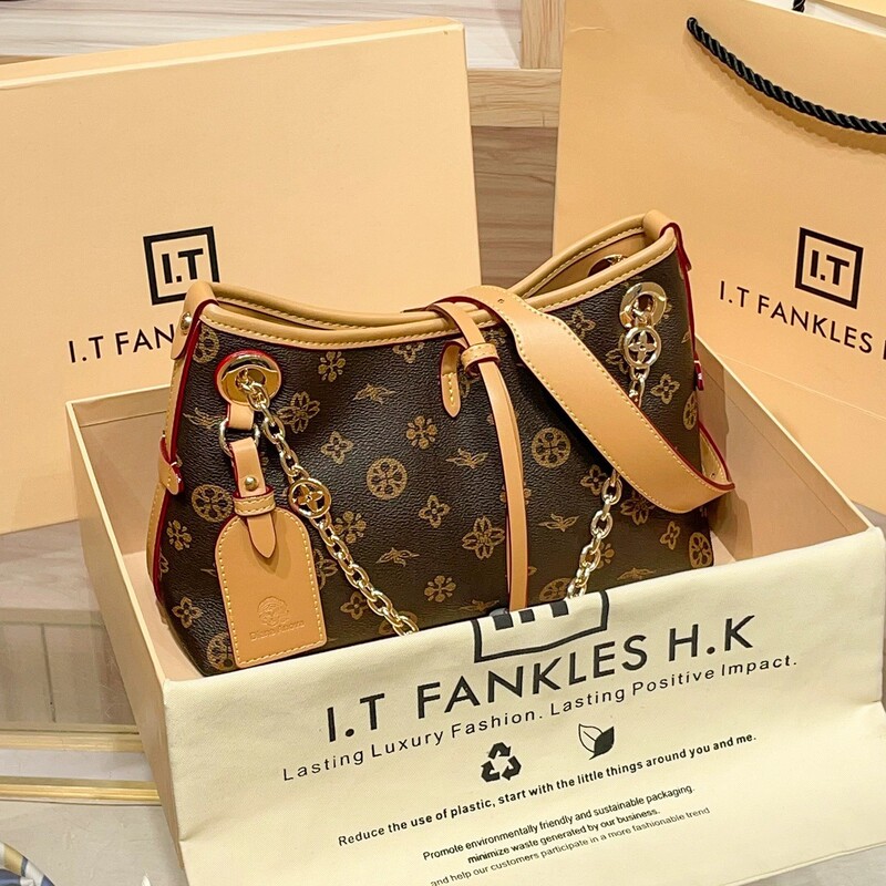Original with tags L carryall bb chip 2025 new model V genuine leather shoulder chain bag crossbody printed bag Original with tags L carryall bb chip 2025 new model V genuine leather shoulder chain bag crossbody printed bag