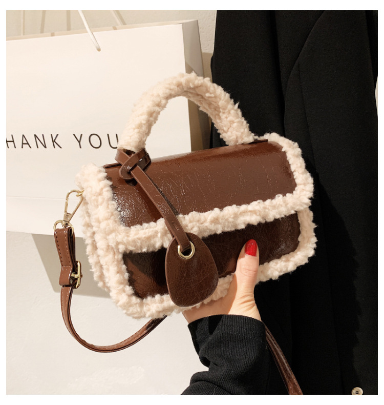 Fashion Plush Fluffy Small Bag Female Furry Messenger Bag Handbag display picture 4