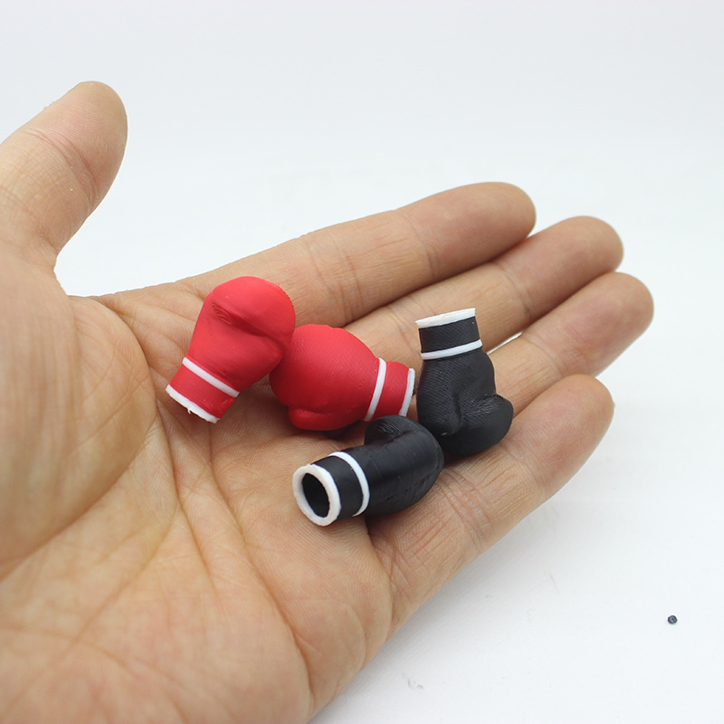 1: 12 muñeca casa muñeca decoración guantes de boxeo miniature modelo de bolsa de arena humanoide