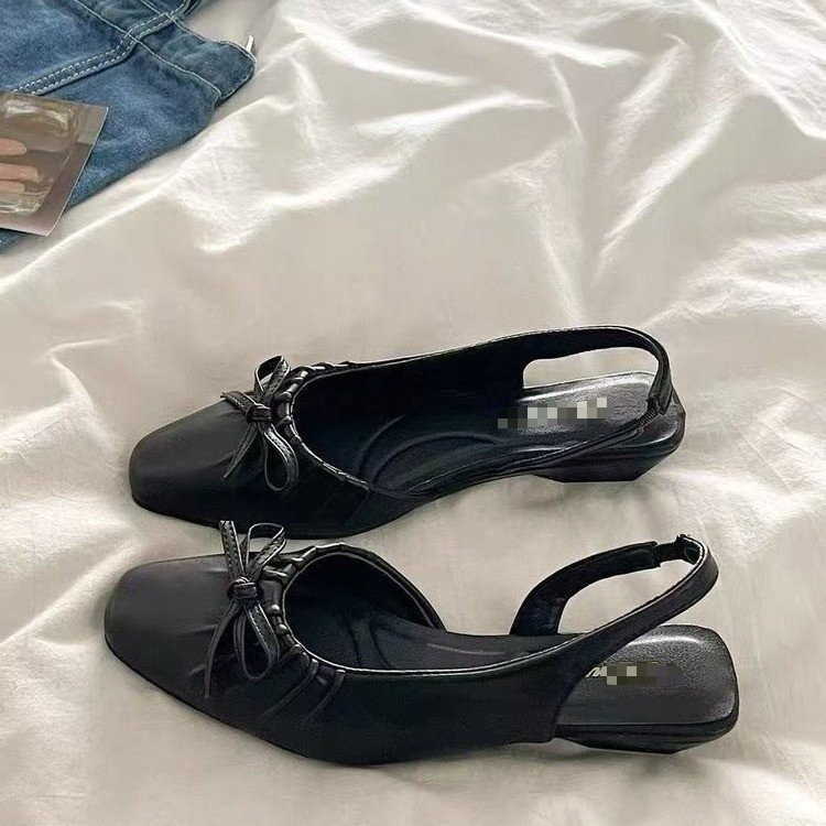 Explosiones de estilo francés con cabeza de media zapatillas para mujeres 2026 verano nuevo arco de tacón bajo sandalias de viento suaves para mujeres image 4