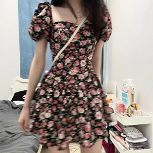 ����õ�������2024�ļ��¿�͹��黨һ�ּ缃���B��ȹŮ������ȹ