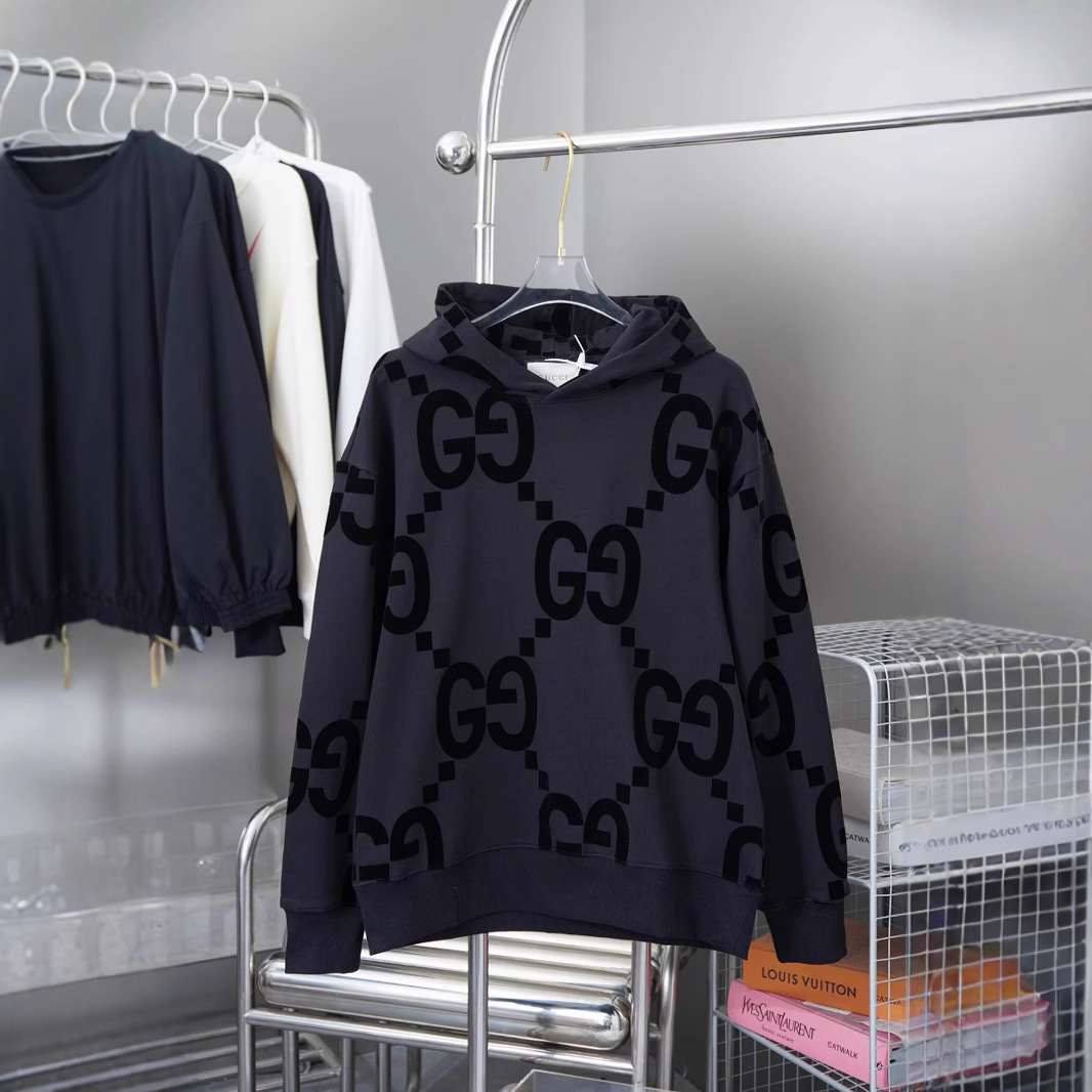 블랙 후드 스웨트셔츠