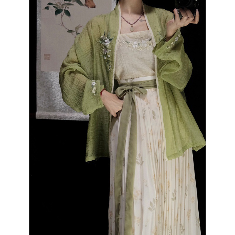 Hanfu for Women: Hanfu with Airplane Sleeves, Song-Style Summer Embroidered Suspender Pleated Skirt, Daily Wear Hanfu for Women