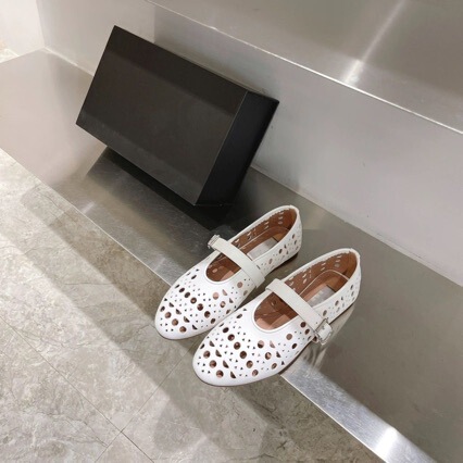 Large Size Hollow-Out Ballet Flats for Women, 2026 Spring/Summer New French-Style Sandals, Round-Toe Mary Jane Shoes