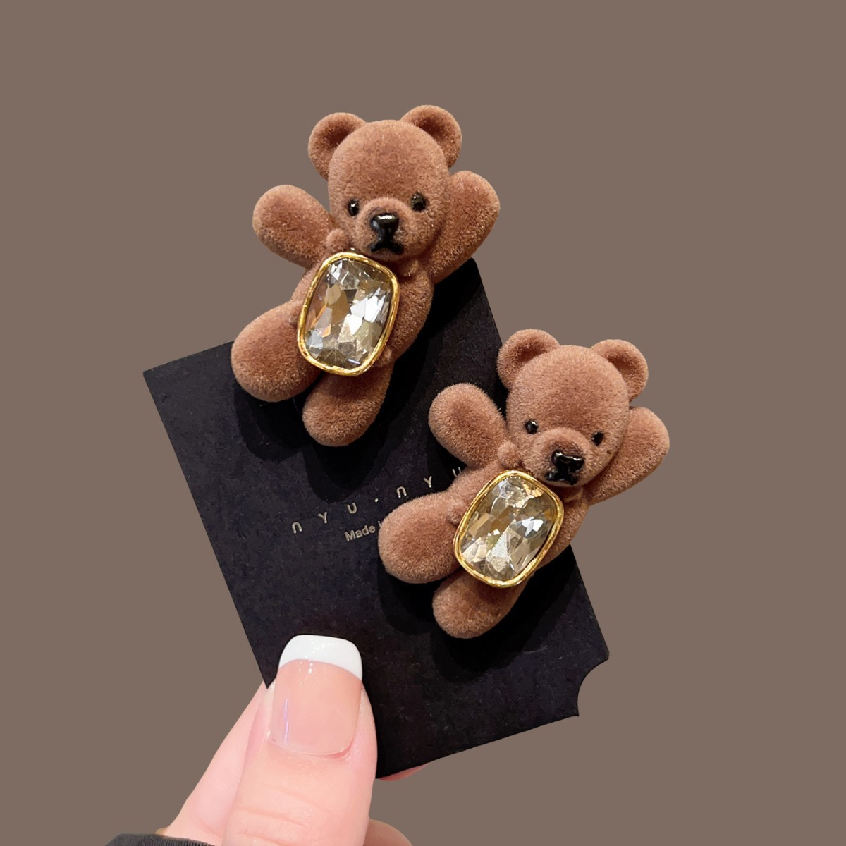 Wave Bear Hairpin for Women, Niche Plush Cute Bear Cookie Gemstone Duckbill Clip Hairpin Side Clip Hair Accessory