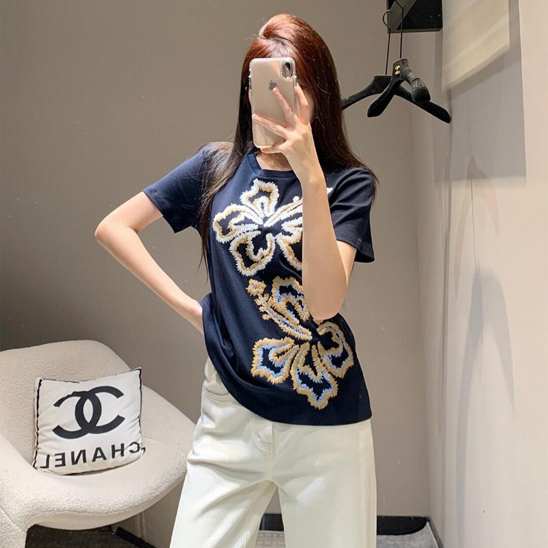 MAX Embroidered Flower Crewneck T-shirt Women's 2025 Summer Loose Mid-length Simple Trendy Brand All-match Basic Short-sleeved T-shirt