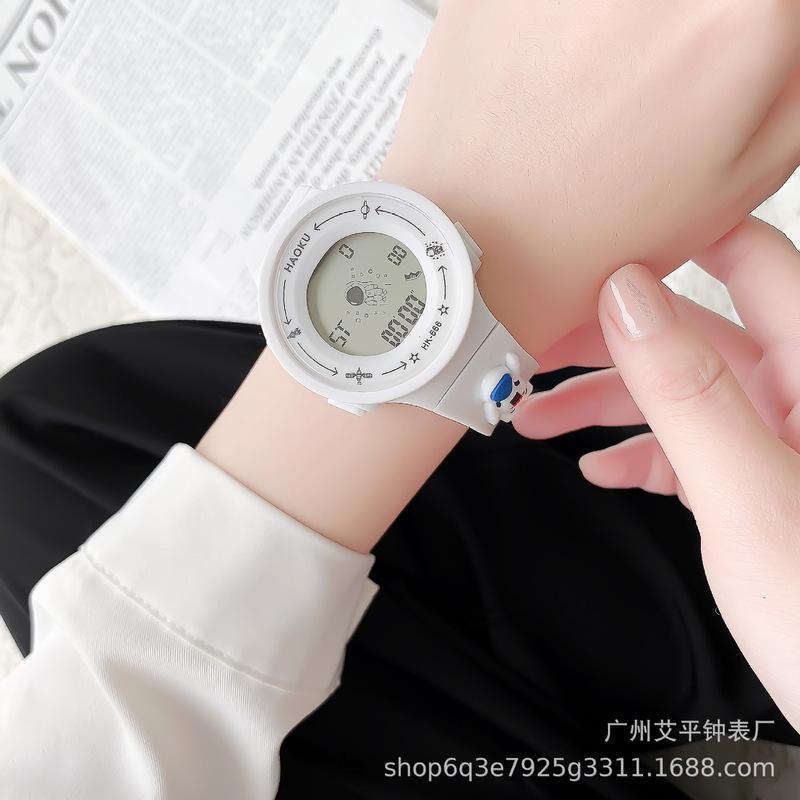 Nuevo reloj de muñeca astronauta estudiante de secundaria femenina simple ins estilo universitario coreano deportes reloj impermeable niños