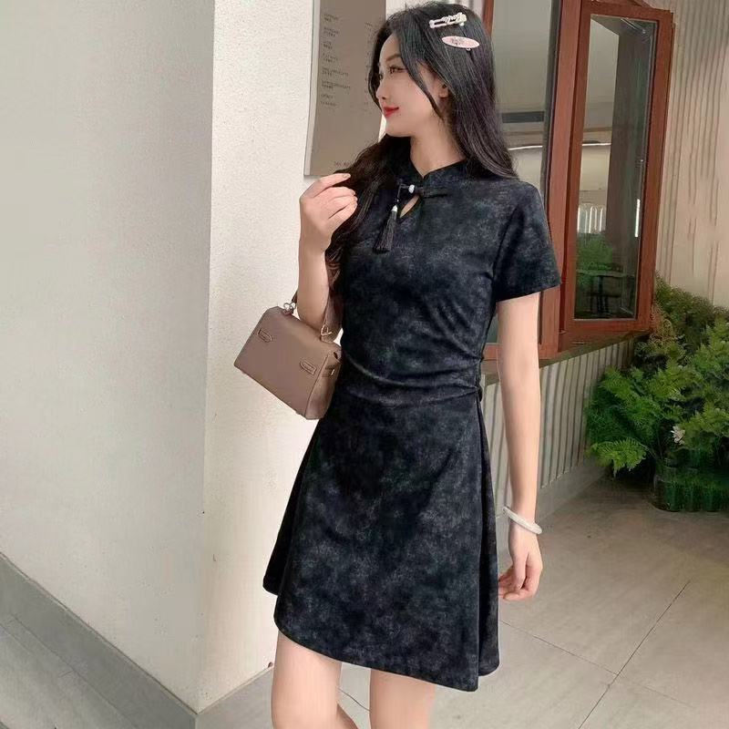 New Chinese-Style Short Qipao for Petite Women, 2026 Summer New Slim-Fit, Slimming, Trendy National Style Dress, Ins