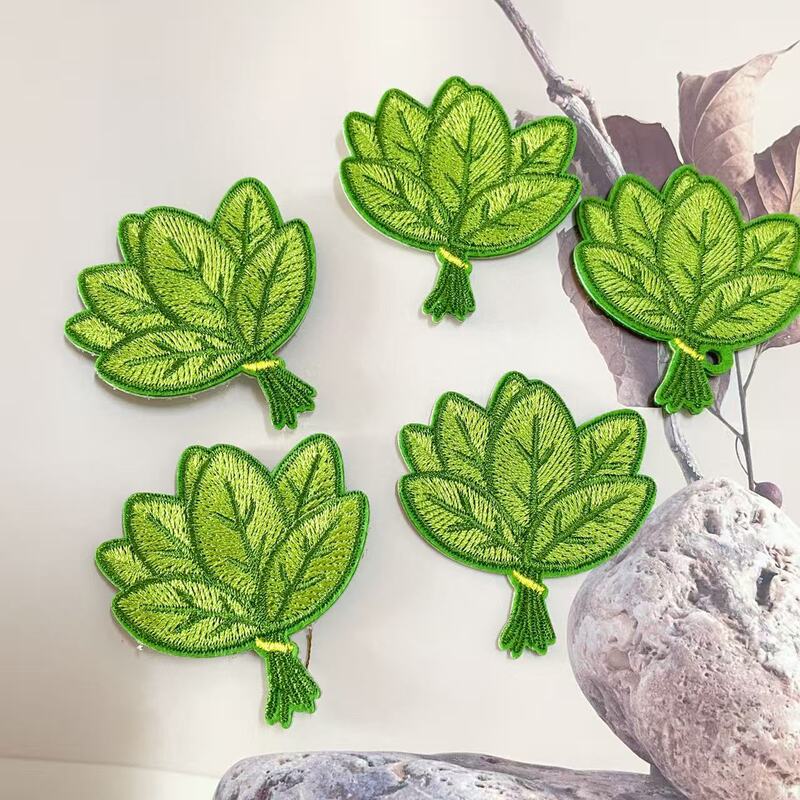 Self-Adhesive Seam-Free Leaf Stickers for down Jackets, Clothes and Pants, Decorative Stickers for Repairing Holes, Repairing Large and Small Decals