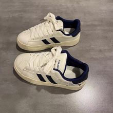 ����kitty؈؈�^����Ь2025�ļ��¿�ins��͸��С��Ь��׵�ӖЬŮ