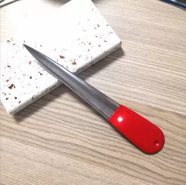 A pry knife [Join four and get one free]