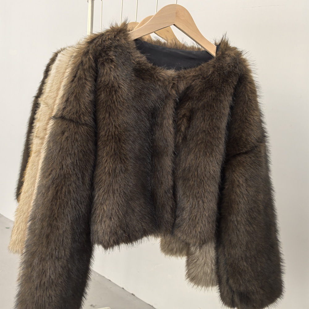 Damenbekleidung, umweltfreundlicher Kunstpelzmantel, kurze Winterjacke, weicher Plüsch, Rundhalsausschnitt, modische Oberbekleidung, benutzerdefinierte Farben (Weiß/Creme, Grau/Creme, Braun)_voghion.com