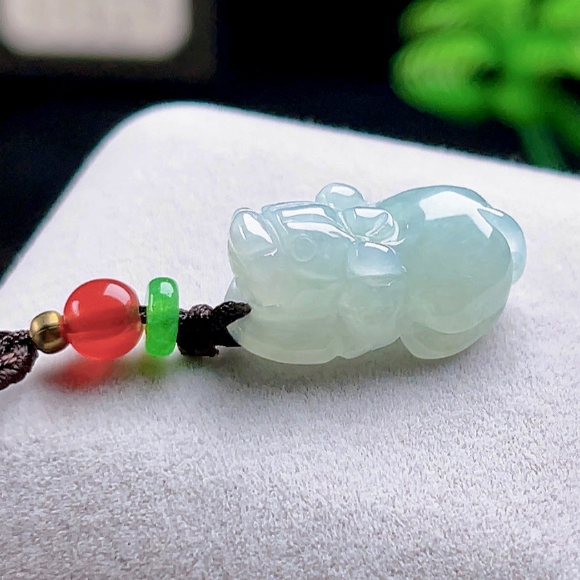 缅甸料淡白小貔貅天然A货翡翠吊坠玉貔貅正品四会珠宝玉器批发