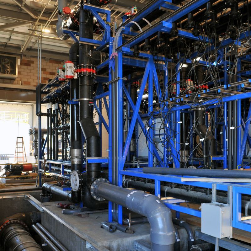 fyt-1改进型路桥防水涂料，应远离热源。避免阳光直射！