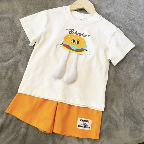 Stunt Street Parent-Child Suit Mother and Son Summer Outfit 2024 New Release Family of Three Children Stylish Burger Short Sleeve Whole Family T-shirt