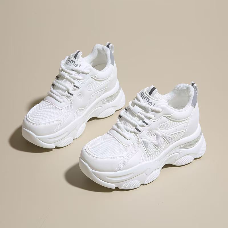 Explosiva de comercio exterior, aumento interno de las mujeres 2025 nuevos zapatos de papá deportivos de suela gruesa de verano, zapatos transpirables de malla de suela suave para mujeres