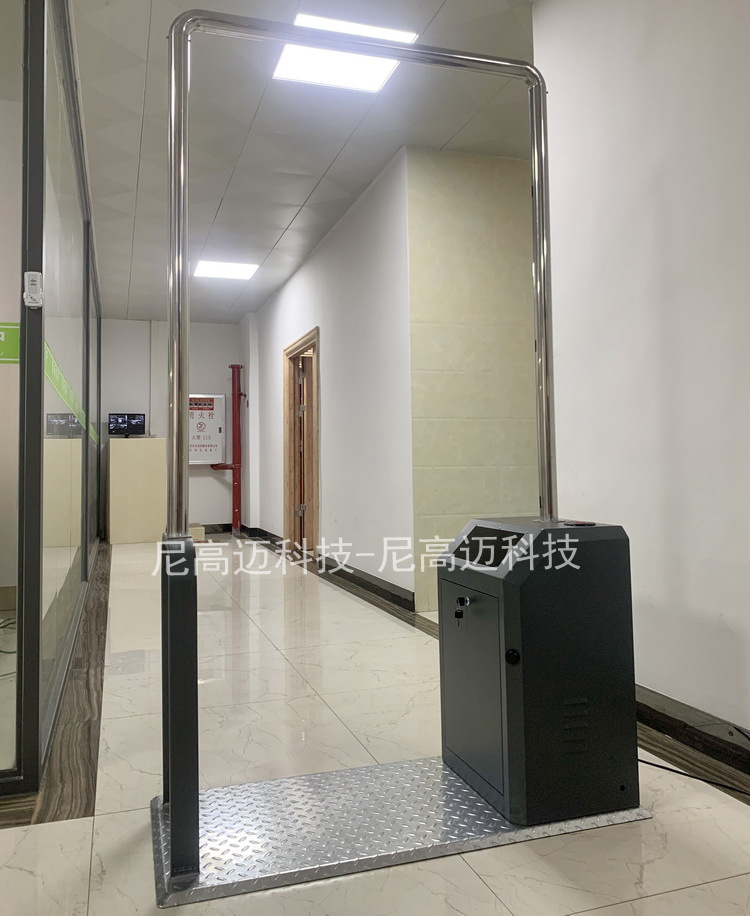 智能雾化喷洒消毒机 体温测量一体式喷雾通道门 移动式消杀测温门