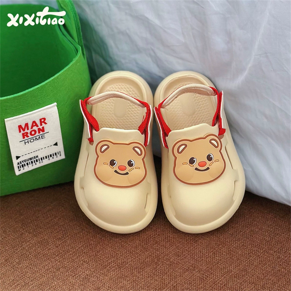Детские сабо с милым медведем, пляжная обувь с двусторонней мягкой подошвой для мальчиков и девочек, летние девчачьи сандалии.