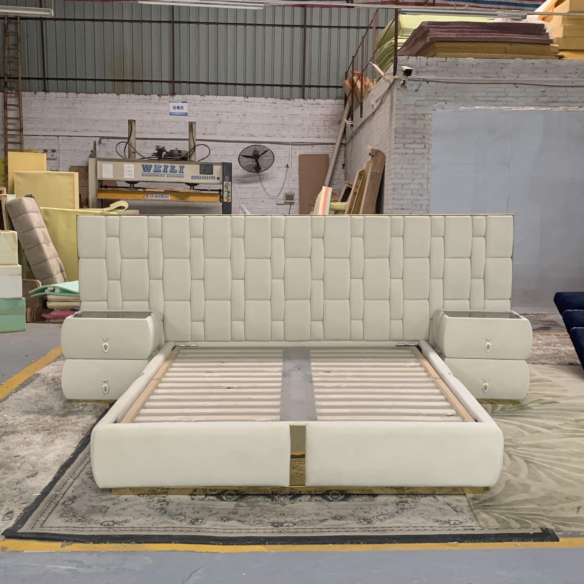 輕奢大床主臥奢華大床創意設計家具別墅大平層家具高端主臥婚床