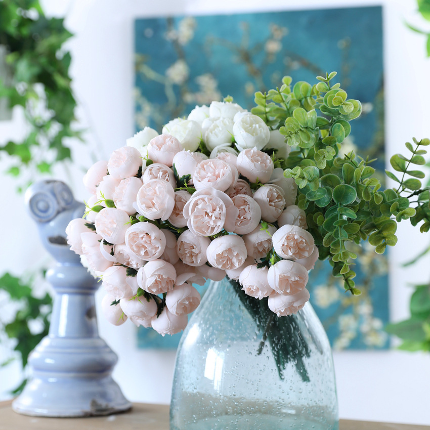 27 tea rose lafite bouquet