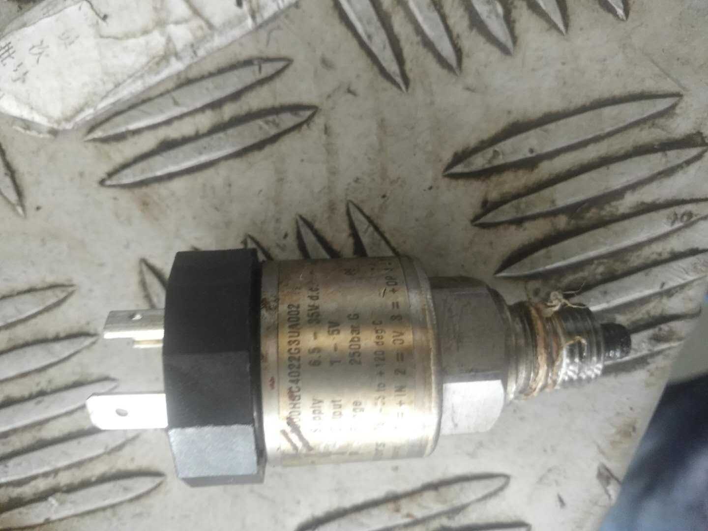 震德650变量泵压力传感器，震德注塑机压力传感器