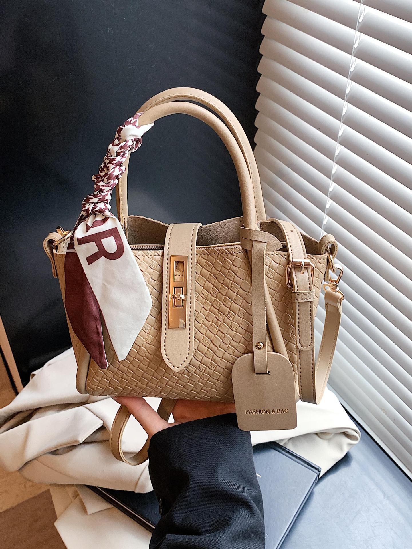 Explosiones transfronterizas tejidas bolsas de cestas de verduras de mano para mujeres 2025 nueva popular bolsas de cubo de agua super caliente bolsas de mochila versátiles