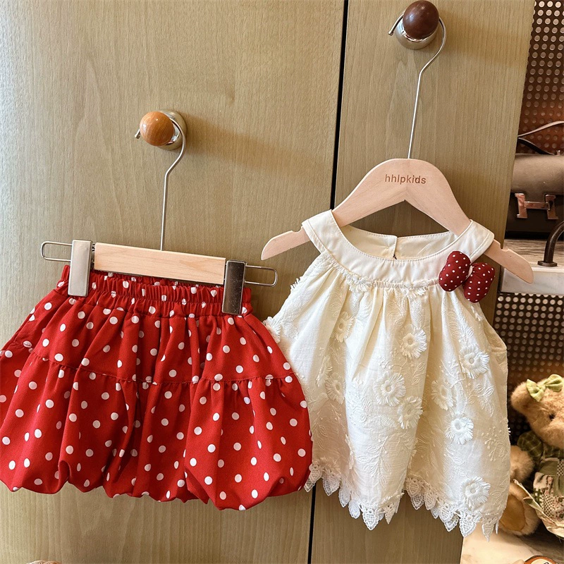 Детский трехмерный жилет комплект с вышивкой