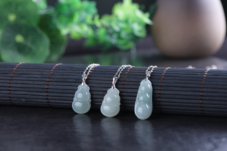 030103064翡翠葫芦吊坠项链. (4)