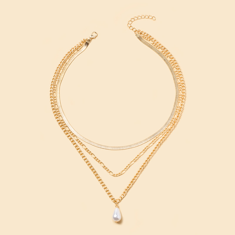 Gold-Plated Pearl Necklace Image 6