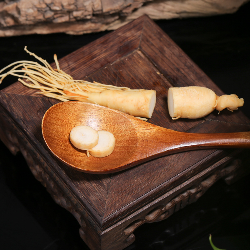 Changbai Mountain Fresh Ginseng Gift Box, 9-12 grams per piece, for soaking in wine or stewing soup. One-piece wholesale supply from fresh ginseng manufacturer.