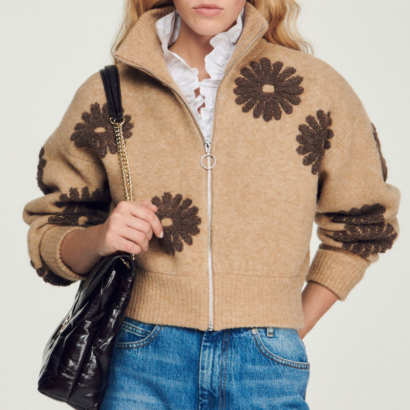 2025 Autumn New Women's High Neck Zipper Daisy Pattern Sweater French Style Commuter Knitwear
