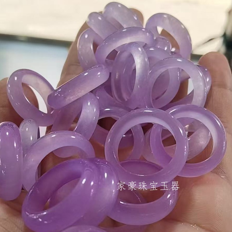 ミャンマーの氷種の指輪のバイオレットの漂う緑のリングの陽の緑の漂う花の春のカラーリングは指輪のリングの玉のリングを指します。|undefined
