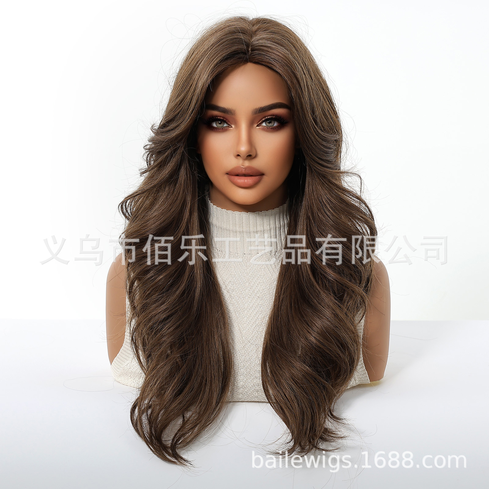 Peluca marrón natural, cabello rizado de longitud media, cubierta de cabeza completa, fibra química, wigs femeninos, Europa y América, spot transfronterizo al por mayor
