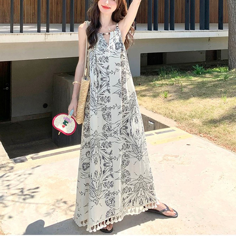 Ethnic Style Beaded Floral Halterneck Dress for Women 26 Spring and Summer Holiday Style Loose Long Dress with Tassel Design at the Hem