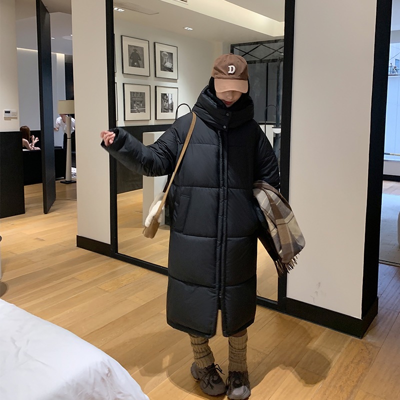 2025 nuevo estilo coreano suelto y grueso ropa de algodón largo sobre la rodilla encapuchado ropa de algodón chaqueta de moda roja en línea