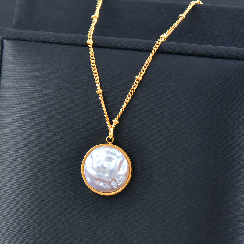 Fashion Round Flower Titanium Steel Inlay Inlaid Gold Pearl Pendant Necklace 1 Piece