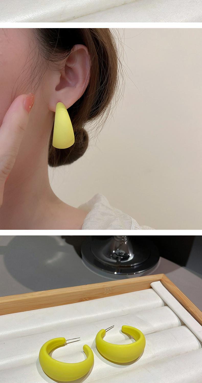 Simple New Candy Color Fluorescent C-shaped Earring display picture 8