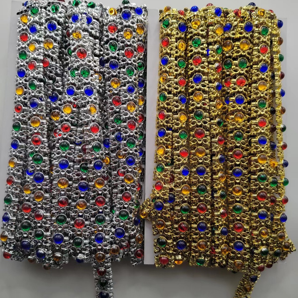 Accesorios de vestuario Accesorios de vestir Accesorios de una sola fila con corona de diamantes al por mayor Diamante de alambre Diamante de malla Decoración de taladro de fila de plástico