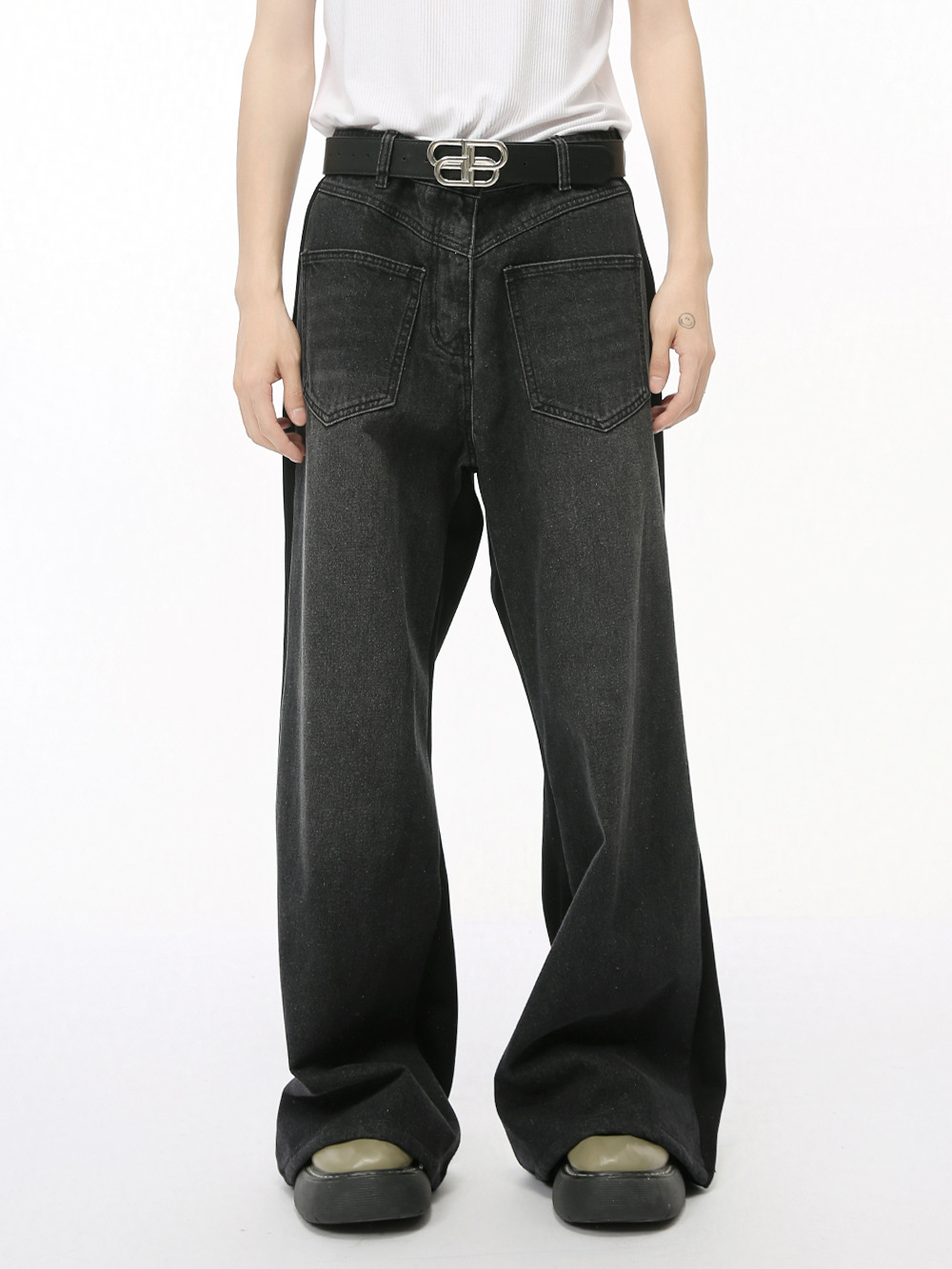 MTLCLOTHES Hombres| 2024 otoño nuevos productos nicho deconstrucción empalme de color de piernas anchas de la moda jeans