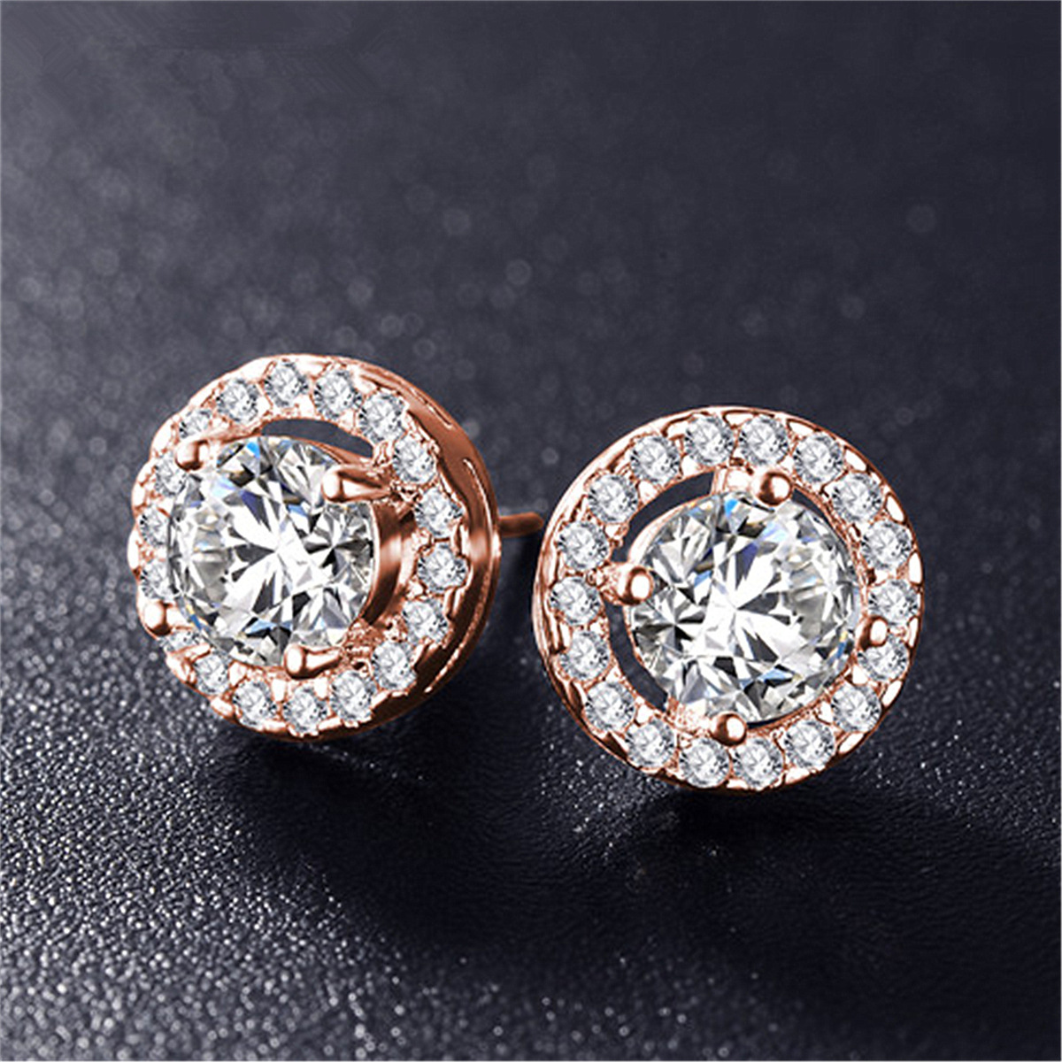 Gioielli di vendita calda: orecchini rotondi tridimensionali grandi e cavi con zirconi pieni di diamanti, orecchini di lusso per uomo_voghion.com
