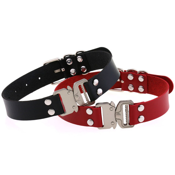 Genuine design choker with clasp