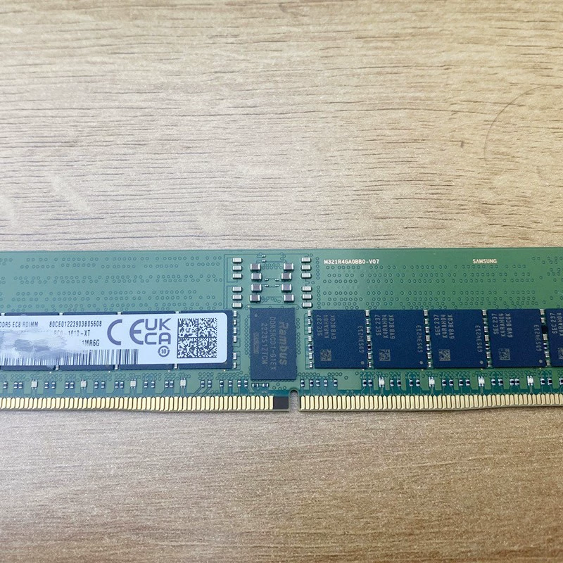 Подходит для модуля памяти Samsung DDR5 4800 96GB M321RYGA0BB0-CQK RDIMM