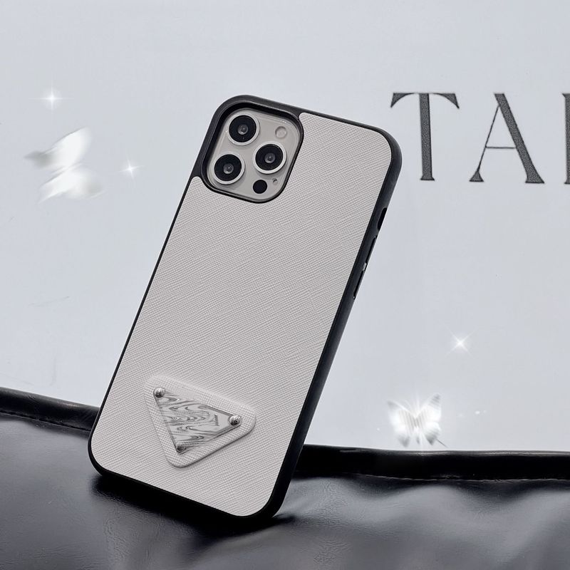 トレンドブランド Apple 17 携帯電話ケース 文字入り三角ロゴ iPhone14pro 保護カバー 13promax対応 大手ブランド|undefined