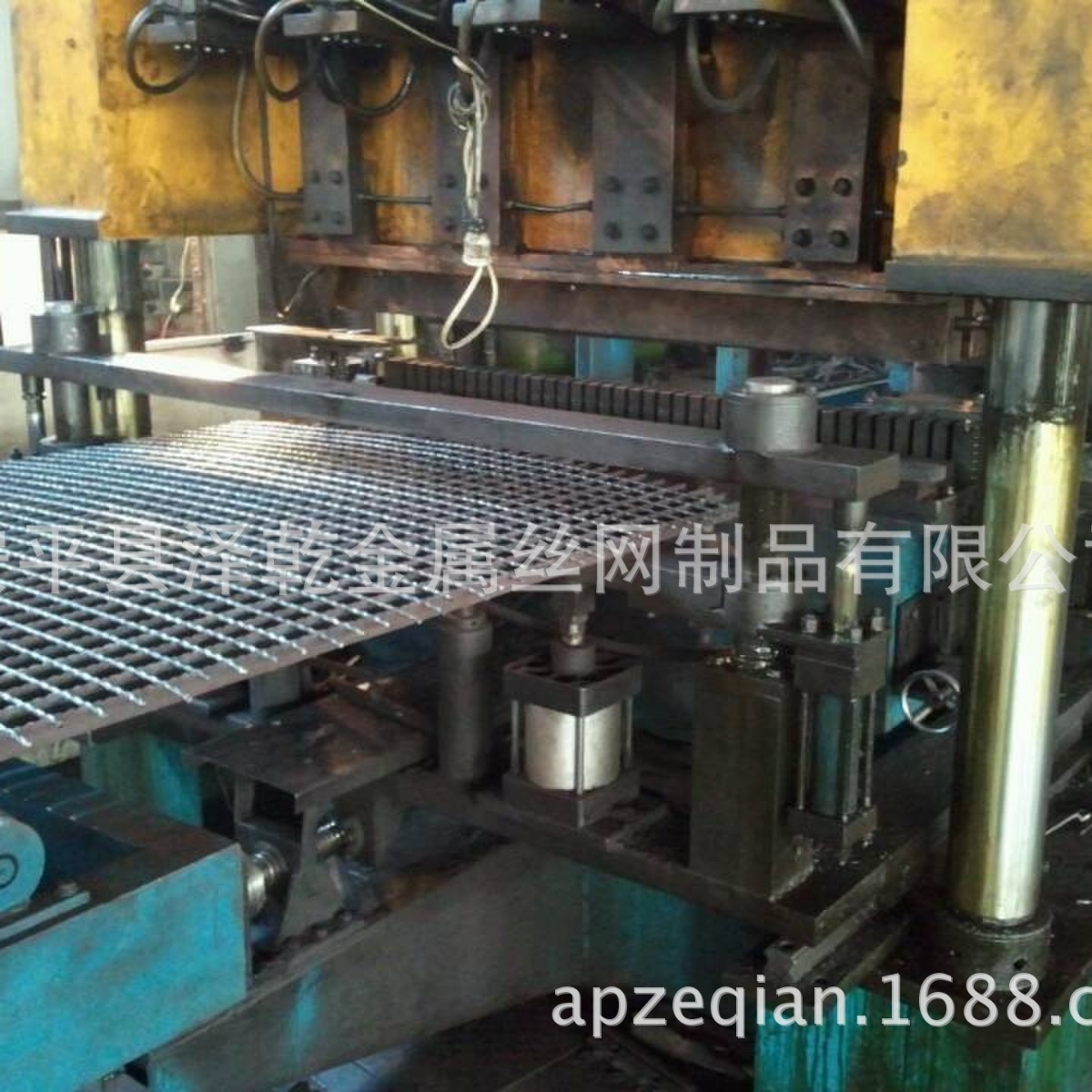 专业供应电厂钢格板平台 压焊钢格板平台 压焊齿形钢格板平台