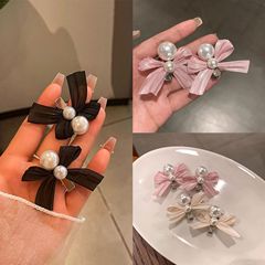 フレンチハニー〜パール蝶結びヘアクリップレディース高級感サイド前髪クリップ髪飾り細髪クリップヘアアクセサリー