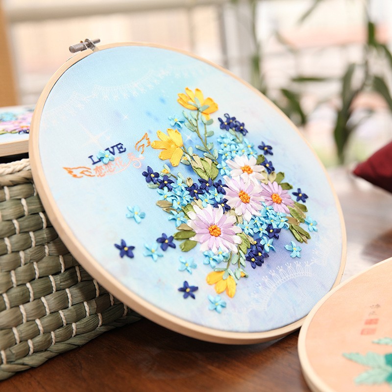 Bordado material de bricolaje Paquete de estilo europeo tridimensional hecho a mano de producción creativa adulto principiante entrada tela cinta bordado colgante pintura