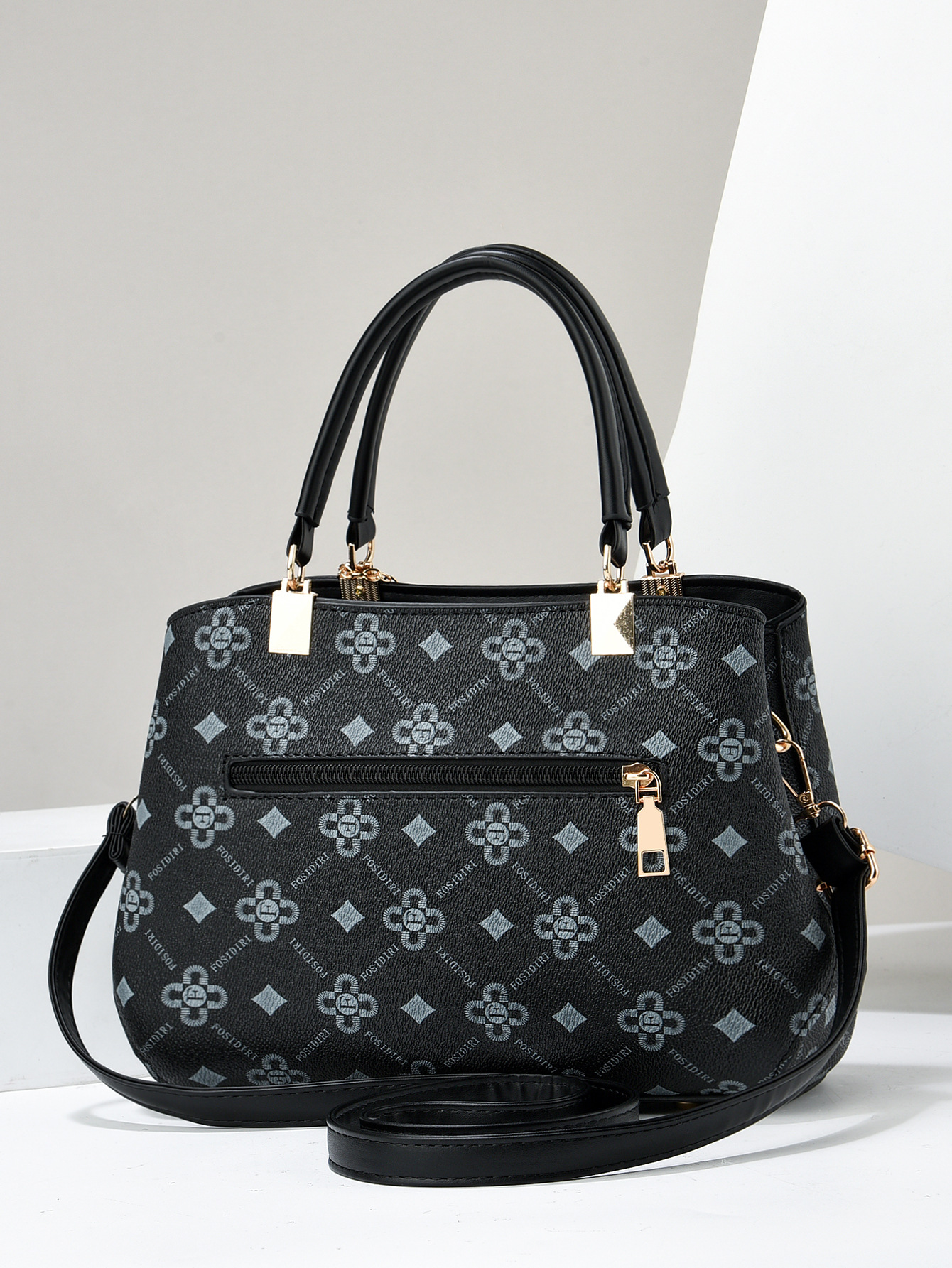 Femmes Grande Faux Cuir Impression Vêtement De Rue Carré Fermeture Éclair Sac À Main display picture 33