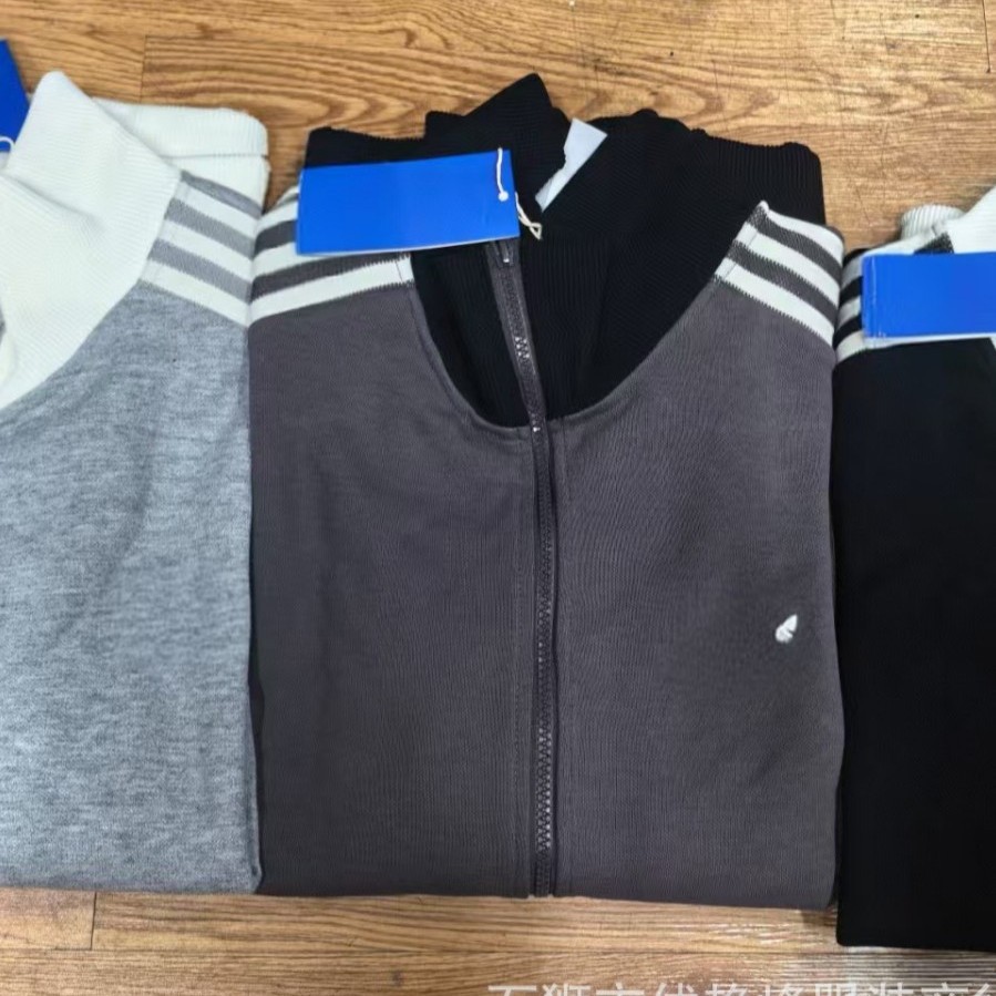 Clover Unisex Classic Contrast Color Striped Stand Collar Casual Sports Jacket KY8455 Knitted Classic Style