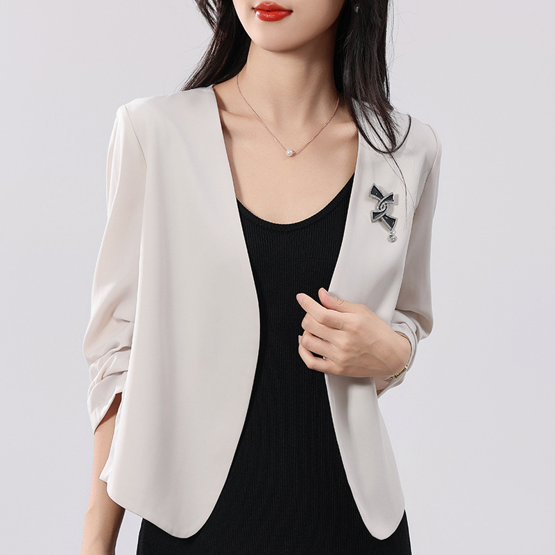 Chanel-Style Satin Blazer for Women, Summer Slim Fit, Versatile Jacket, Fashionable and Elegant, Buttonless Blazer